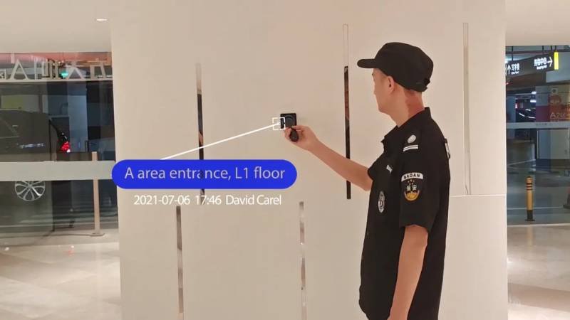 máy tuần tra bảo vệ